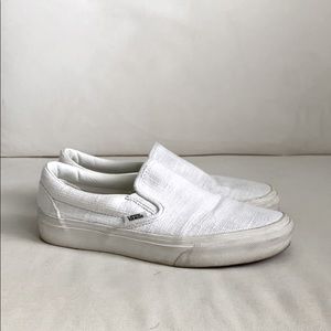 Women’s Textured White Slip-on Vans